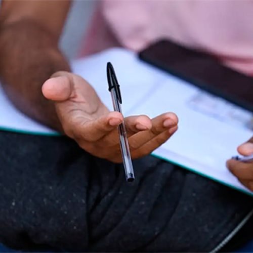 Enem 2026 – prazo para a escolha da língua estrangeira vai até dia o 18